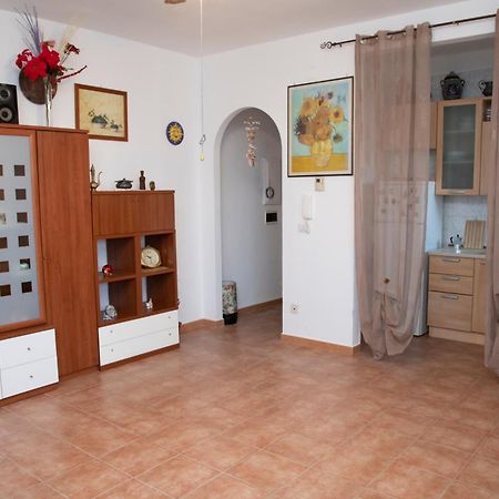 Ferienwohnung Portami A Sentire Le Onde Del Mare Bari Exterior foto