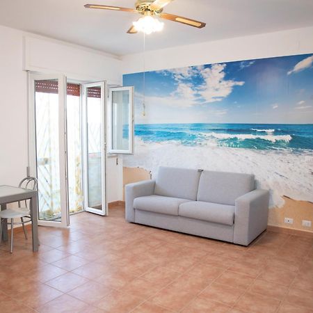 Ferienwohnung Portami A Sentire Le Onde Del Mare Bari Exterior foto