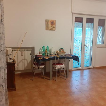 Ferienwohnung Portami A Sentire Le Onde Del Mare Bari Exterior foto