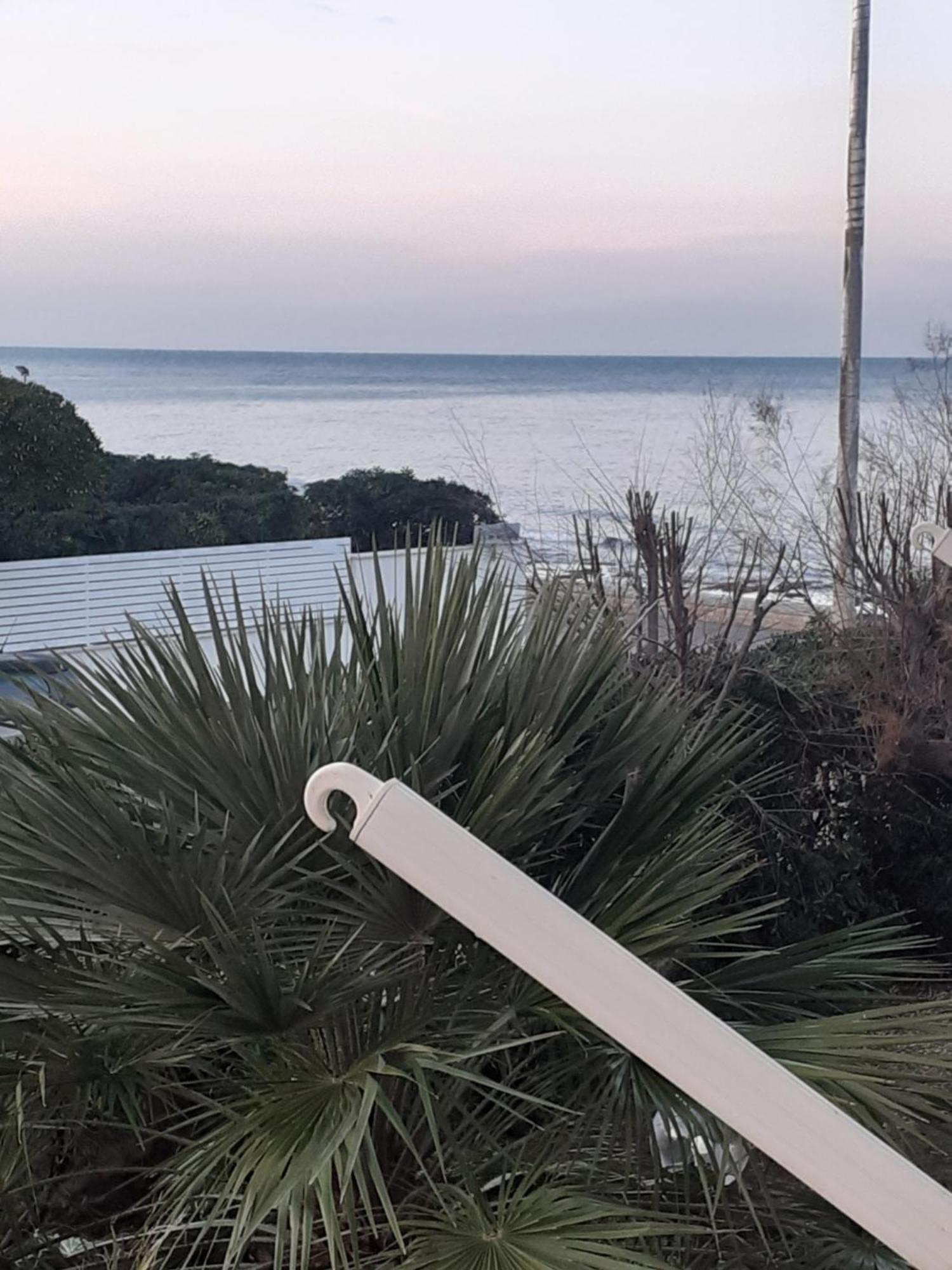 Ferienwohnung Portami A Sentire Le Onde Del Mare Bari Exterior foto