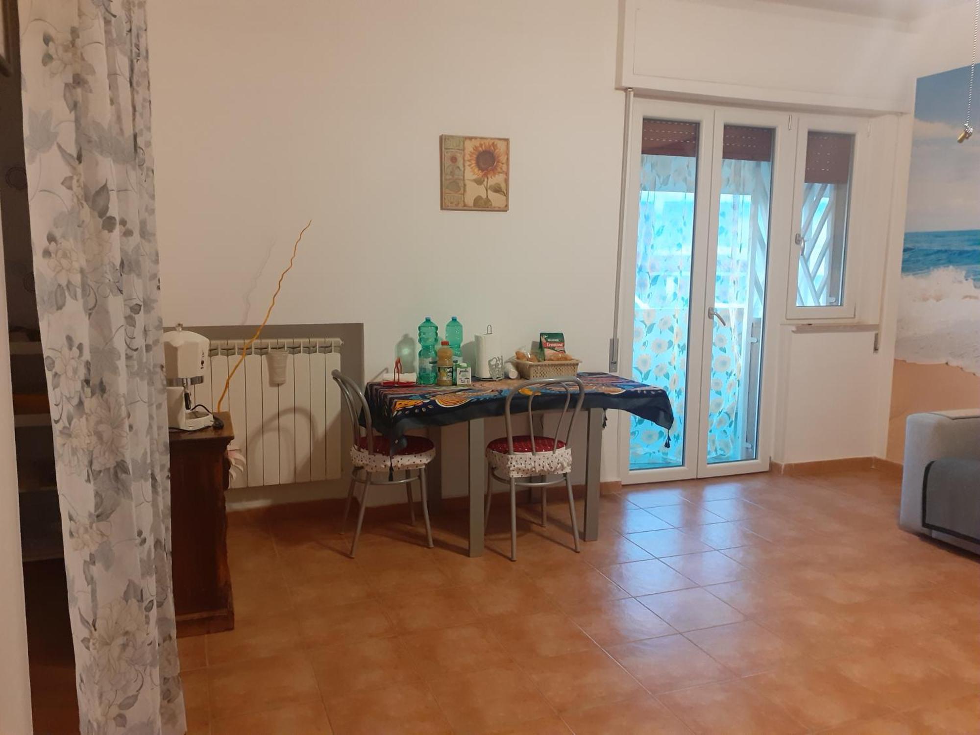 Ferienwohnung Portami A Sentire Le Onde Del Mare Bari Exterior foto